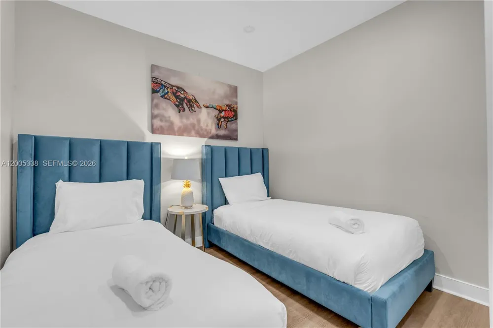 10006 E Bay Harbor Dr #16 Bay Harbor Islands, FL 33154