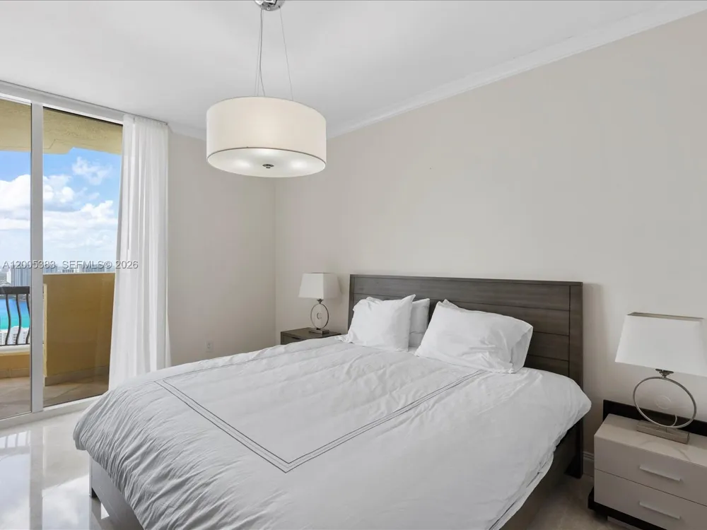 17875 Collins Ave #3305 Sunny Isles Beach, FL 33160