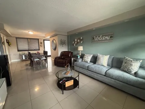 301 Golden Isles Dr #409