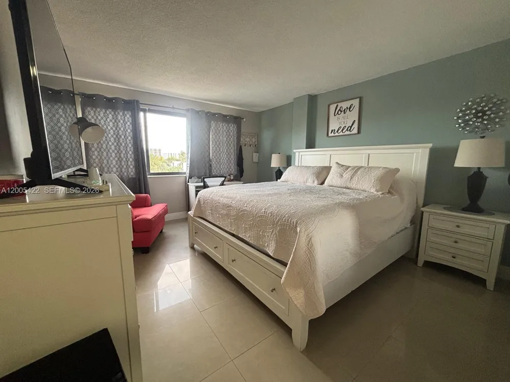 301 Golden Isles Dr #409 Hallandale Beach, FL 33009