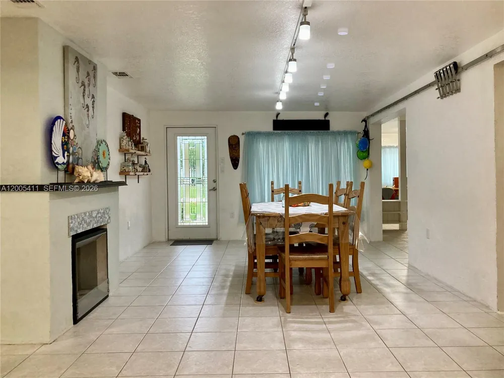 232 DARST AVE Punta Gorda, FL 33950