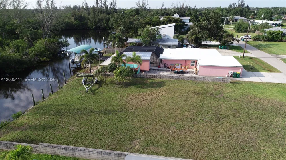 232 DARST AVE Punta Gorda, FL 33950