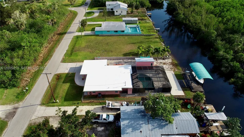 232 DARST AVE Punta Gorda, FL 33950