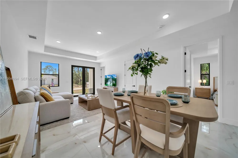 6045 Kumquat Cir La Belle, FL 33935