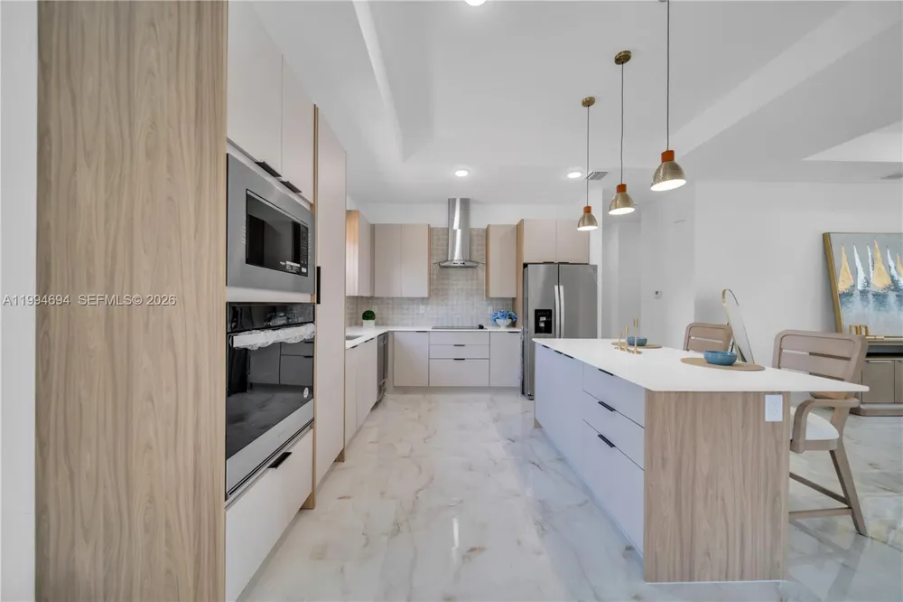 6045 Kumquat Cir La Belle, FL 33935