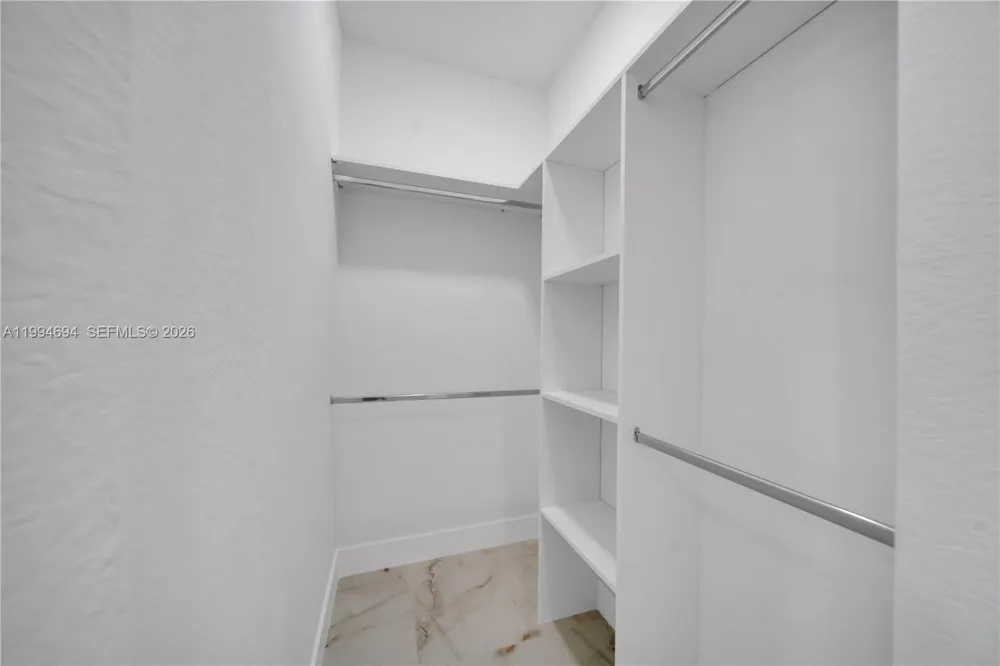 6045 Kumquat Cir La Belle, FL 33935