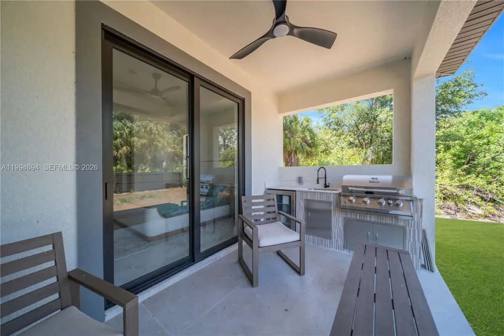 6045 Kumquat Cir La Belle, FL 33935