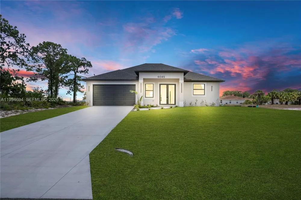 6045 Kumquat Cir La Belle, FL 33935