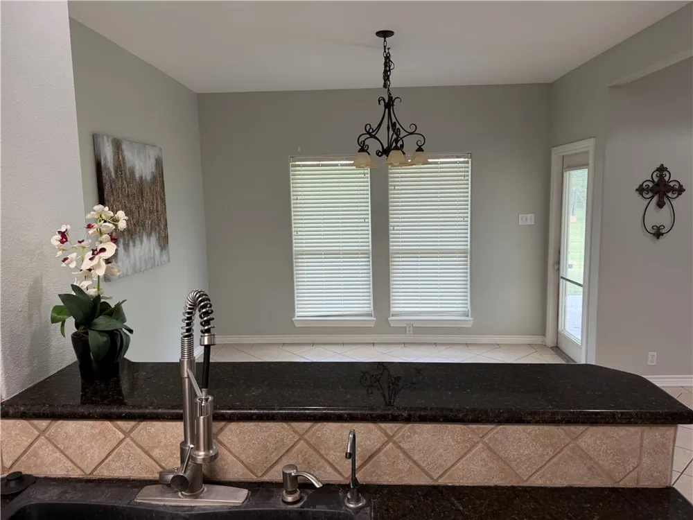 5758 Grand Lake Robstown, TX 78380