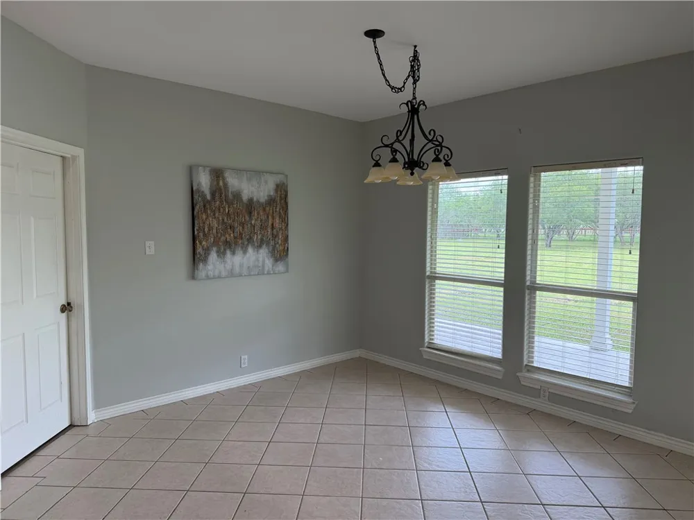 5758 Grand Lake Robstown, TX 78380