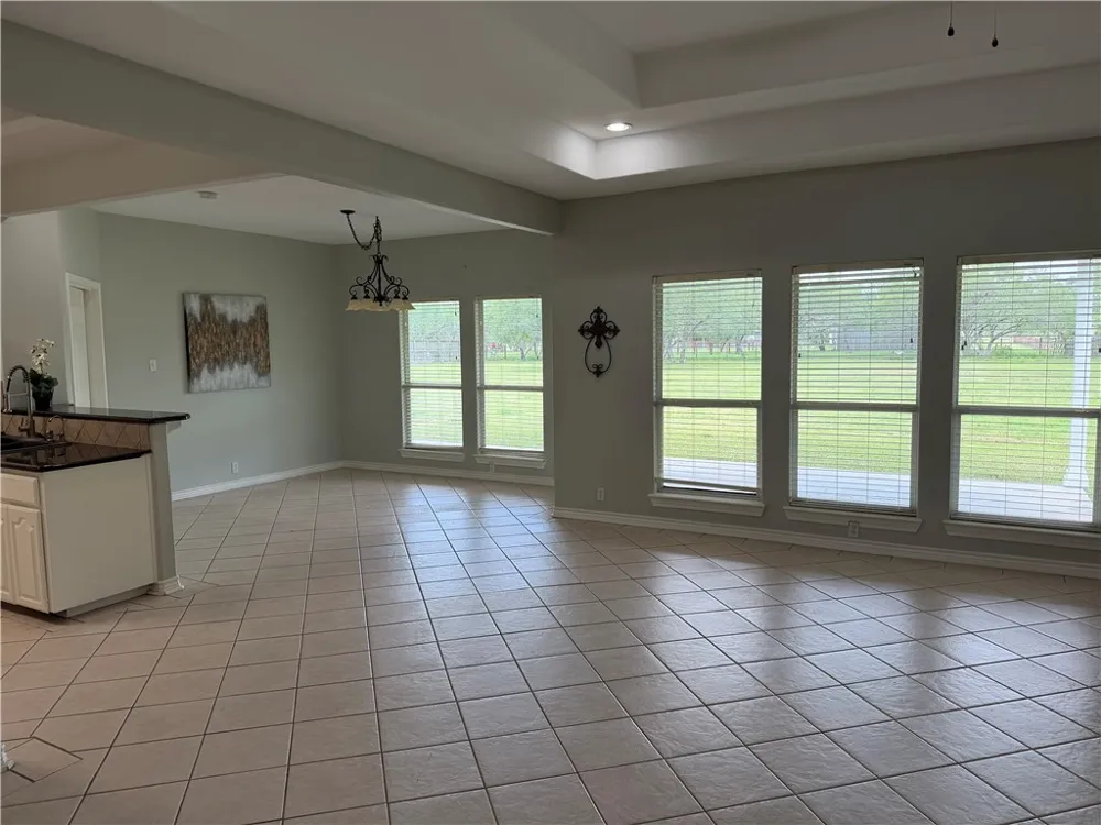 5758 Grand Lake Robstown, TX 78380