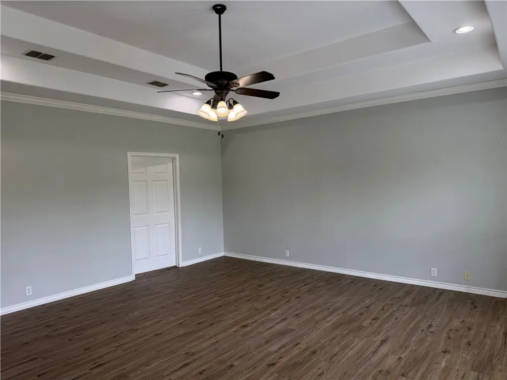 5758 Grand Lake Robstown, TX 78380