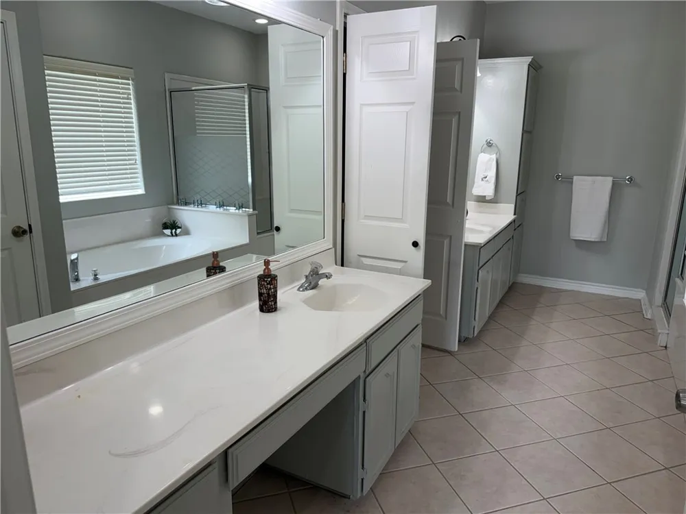 5758 Grand Lake Robstown, TX 78380