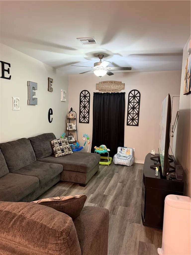1430 Shely Street Corpus Christi, TX 78404