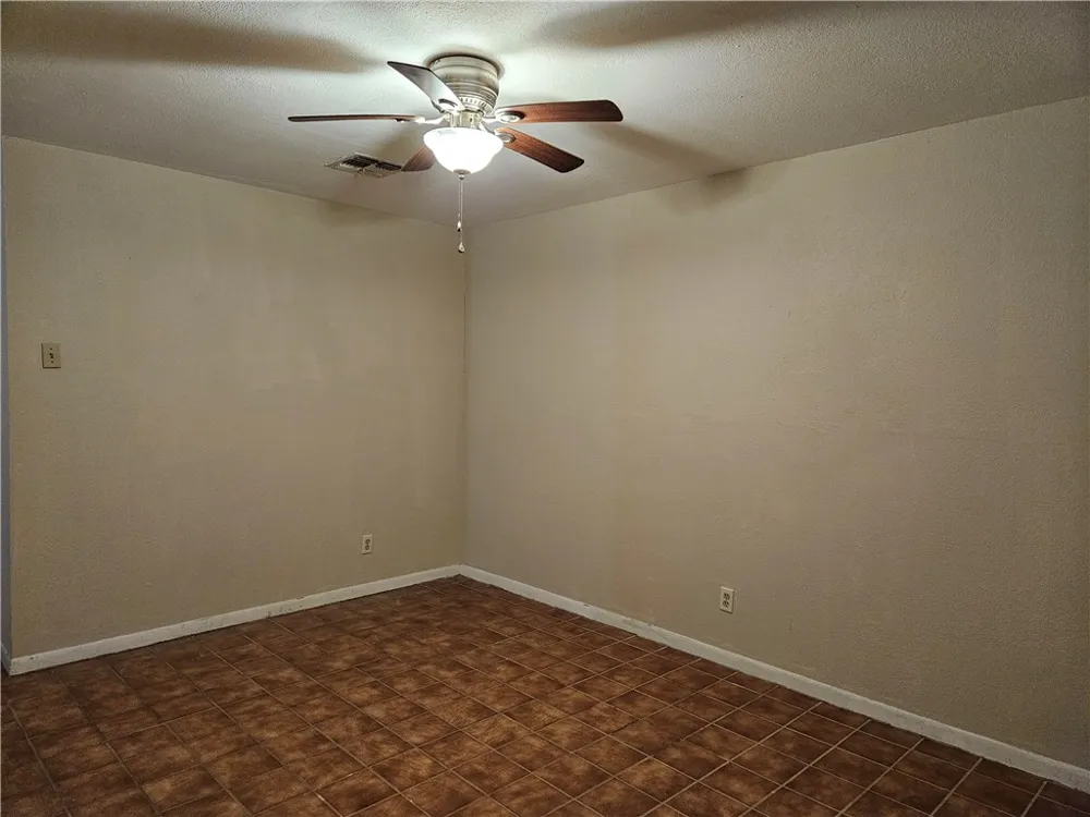501 Gregory Avenue Gregory, TX 78359