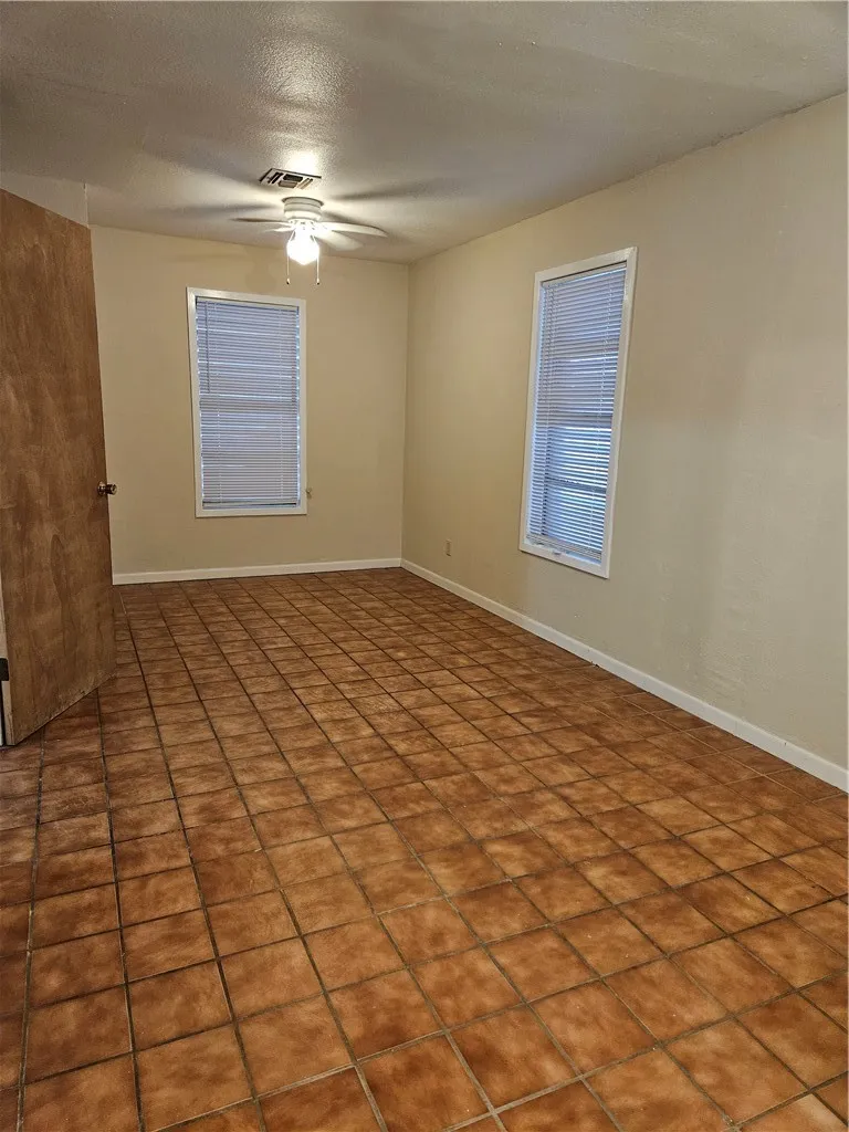 501 Gregory Avenue Gregory, TX 78359