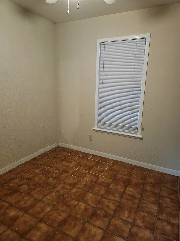 501 Gregory Avenue Gregory, TX 78359
