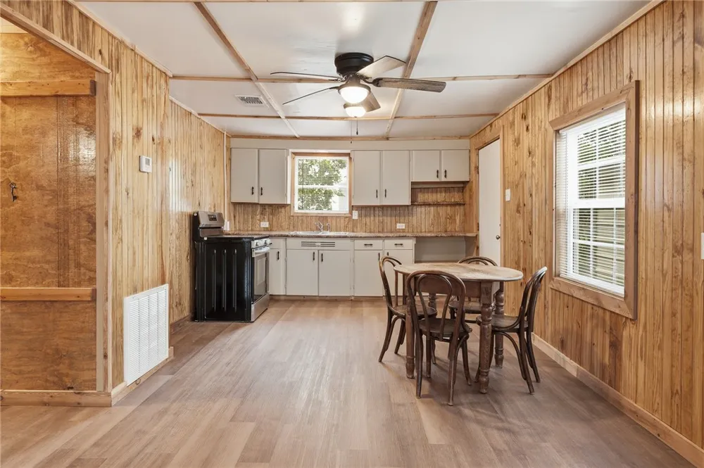 310 Driscoll Street Woodsboro, TX 78393