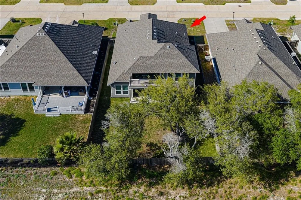 125 Shadow Moss Rockport, TX 78382