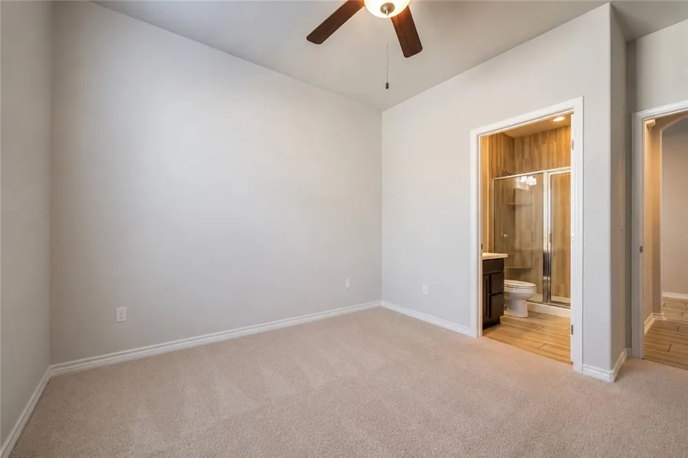 125 Shadow Moss Rockport, TX 78382
