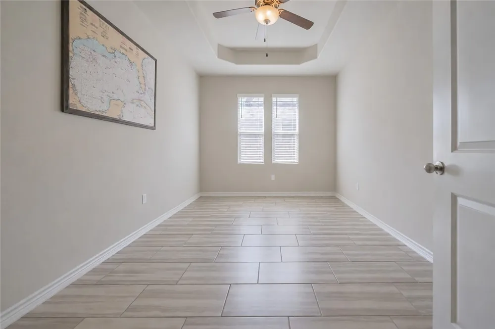 125 Shadow Moss Rockport, TX 78382