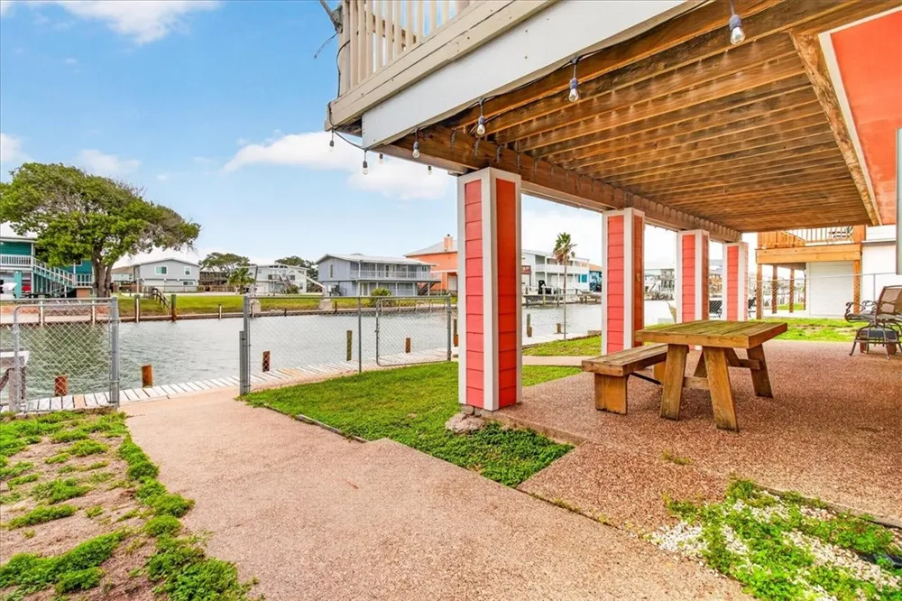 136 Port Saint Claire City By The Sea, TX 78336