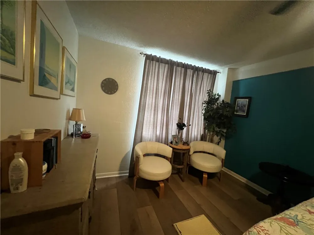 715 Upper Broadway #304 Corpus Christi, TX 78401
