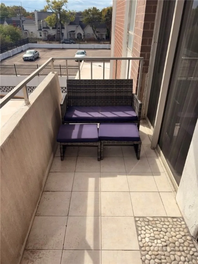 715 Upper Broadway #304 Corpus Christi, TX 78401