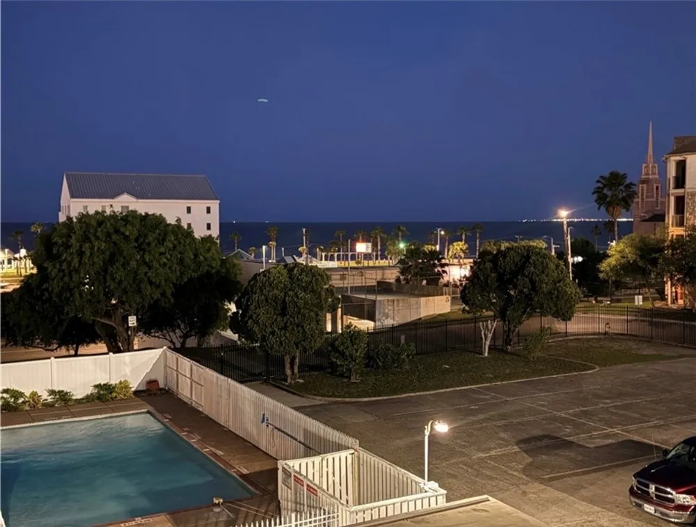 715 Upper Broadway #304 Corpus Christi, TX 78401