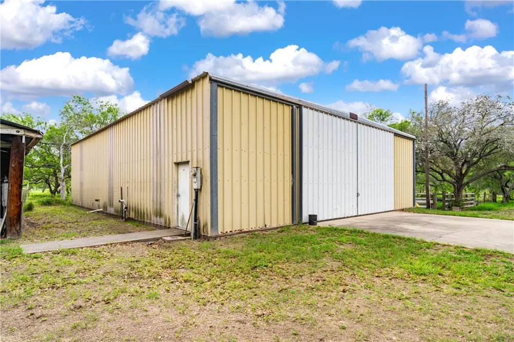 301 E FM 1118 Kingsville, TX 78363