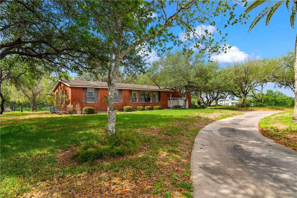 301 E FM 1118 Kingsville, TX 78363