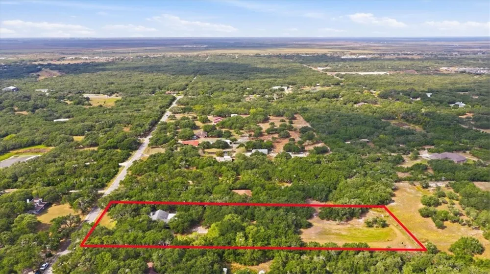 1402 W Johnson Avenue Aransas Pass, TX 78336