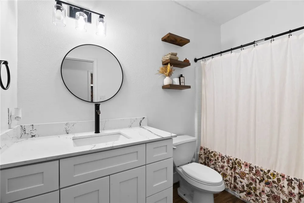 1402 W Johnson Avenue Aransas Pass, TX 78336