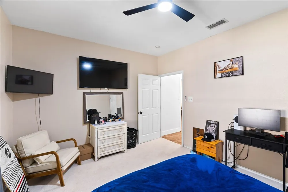 1402 W Johnson Avenue Aransas Pass, TX 78336