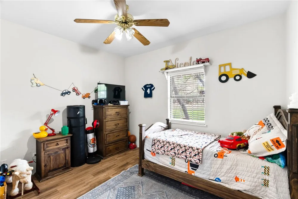 1402 W Johnson Avenue Aransas Pass, TX 78336