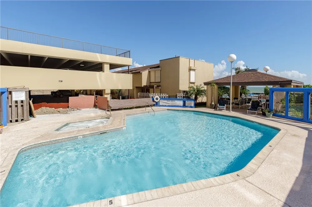 1400 Ocean Drive #403-C Corpus Christi, TX 78404