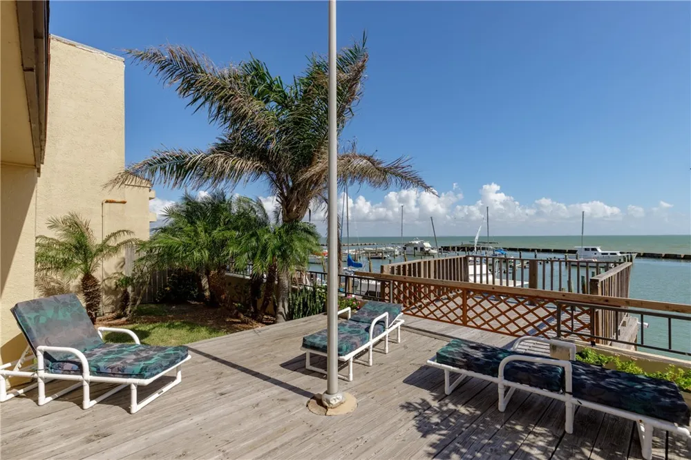 1400 Ocean Drive #403-C Corpus Christi, TX 78404