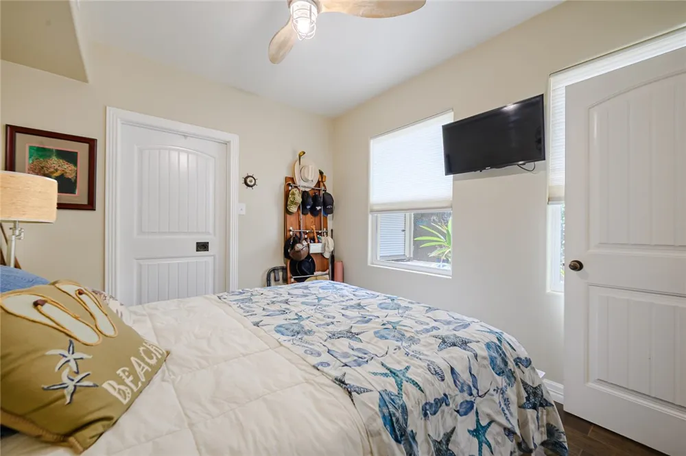 102 S 7th Street Fulton, TX 78358
