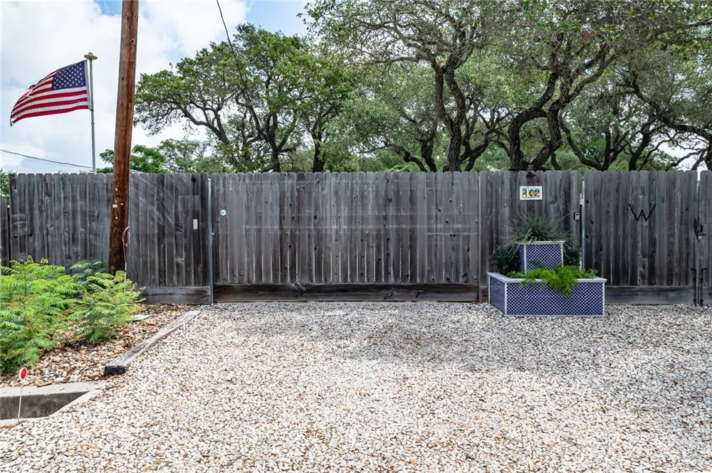 102 S 7th Street Fulton, TX 78358