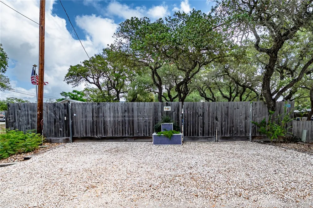 102 S 7th Street Fulton, TX 78358