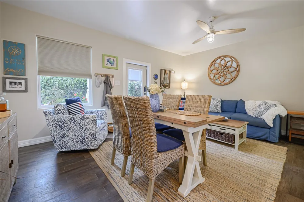 102 S 7th Street Fulton, TX 78358
