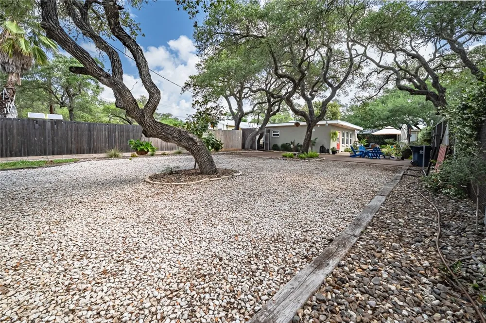102 S 7th Street Fulton, TX 78358