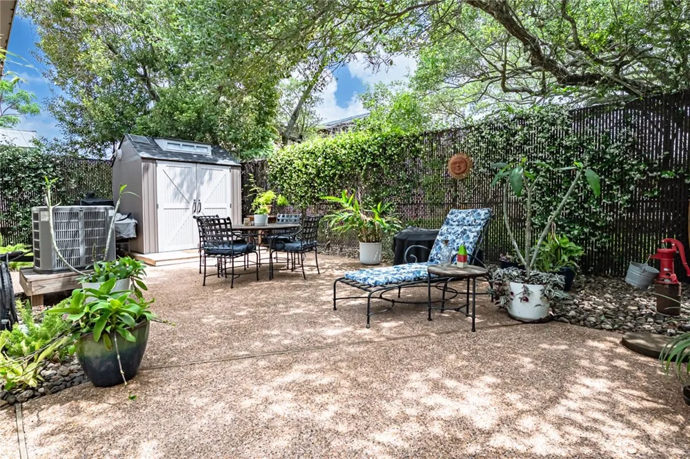 102 S 7th Street Fulton, TX 78358