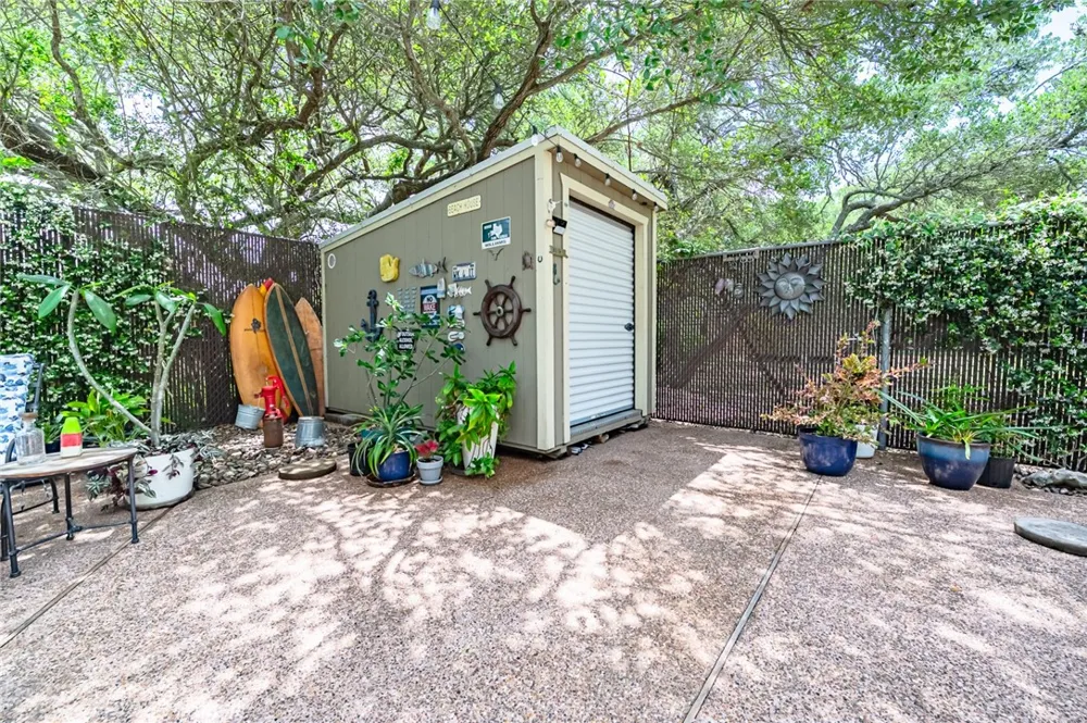 102 S 7th Street Fulton, TX 78358