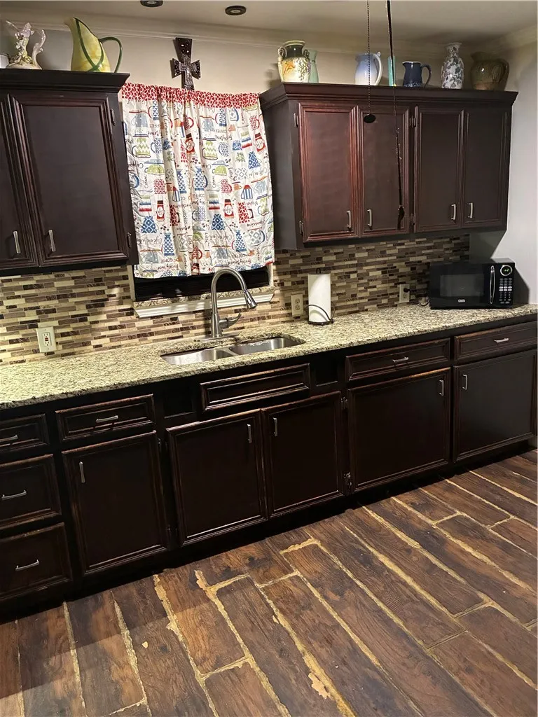 2704 Willard Street Corpus Christi, TX 78404