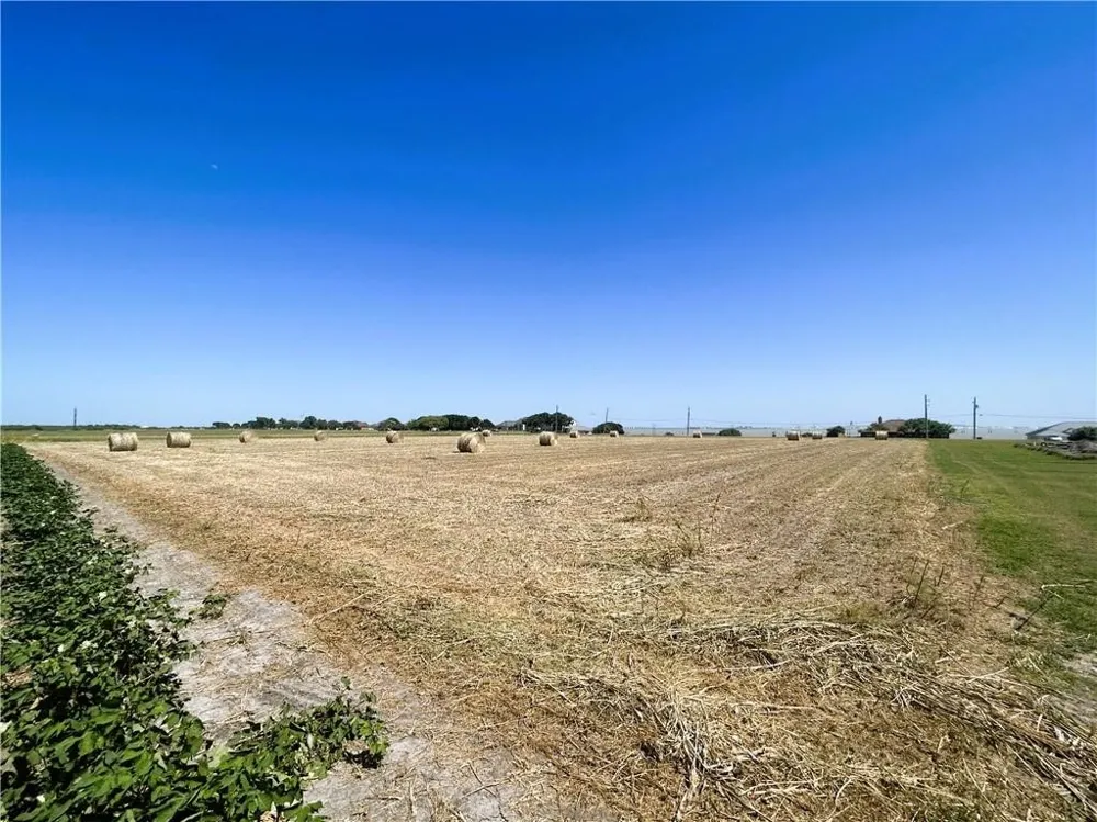 9100 County Road 2226 Taft, TX 78390