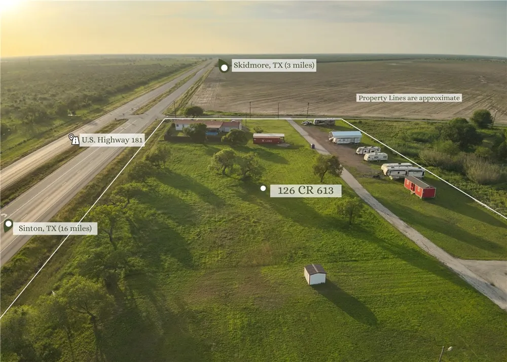 126 County Road 613 Skidmore, TX 78389