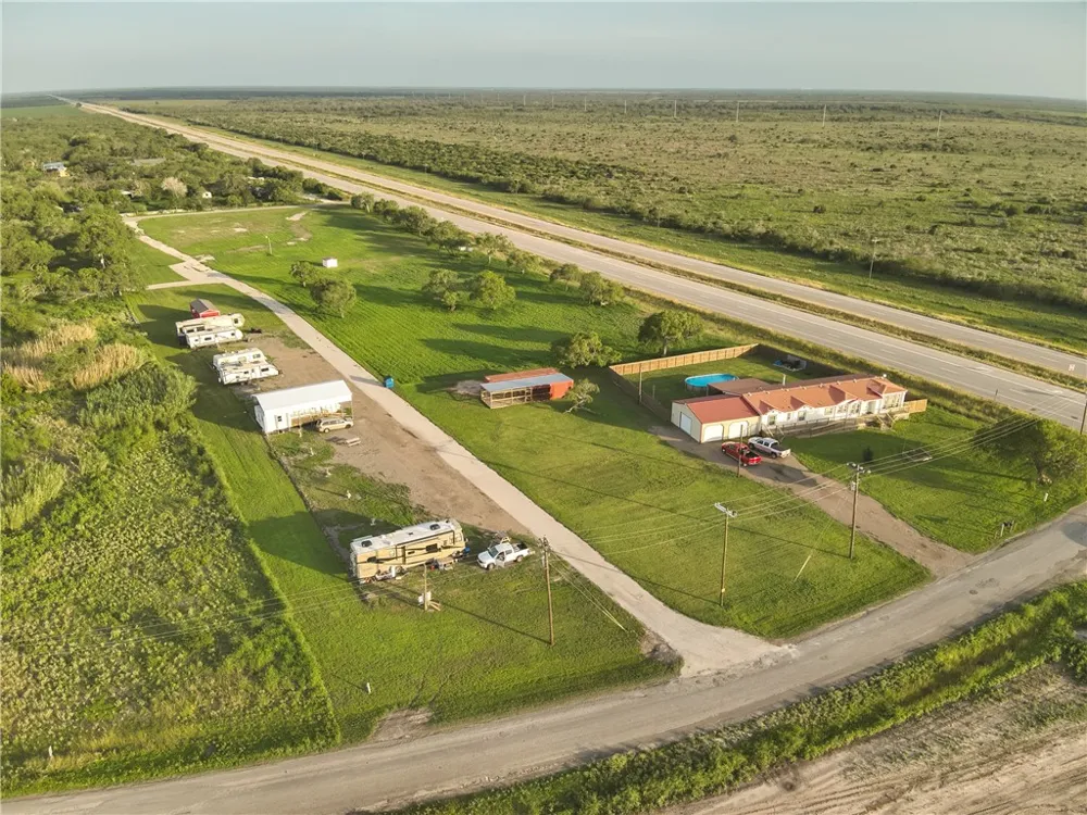 126 County Road 613 Skidmore, TX 78389