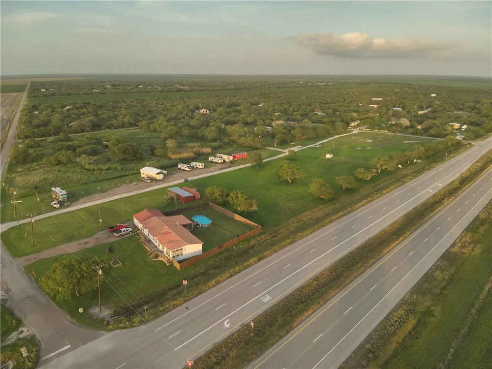 126 County Road 613 Skidmore, TX 78389