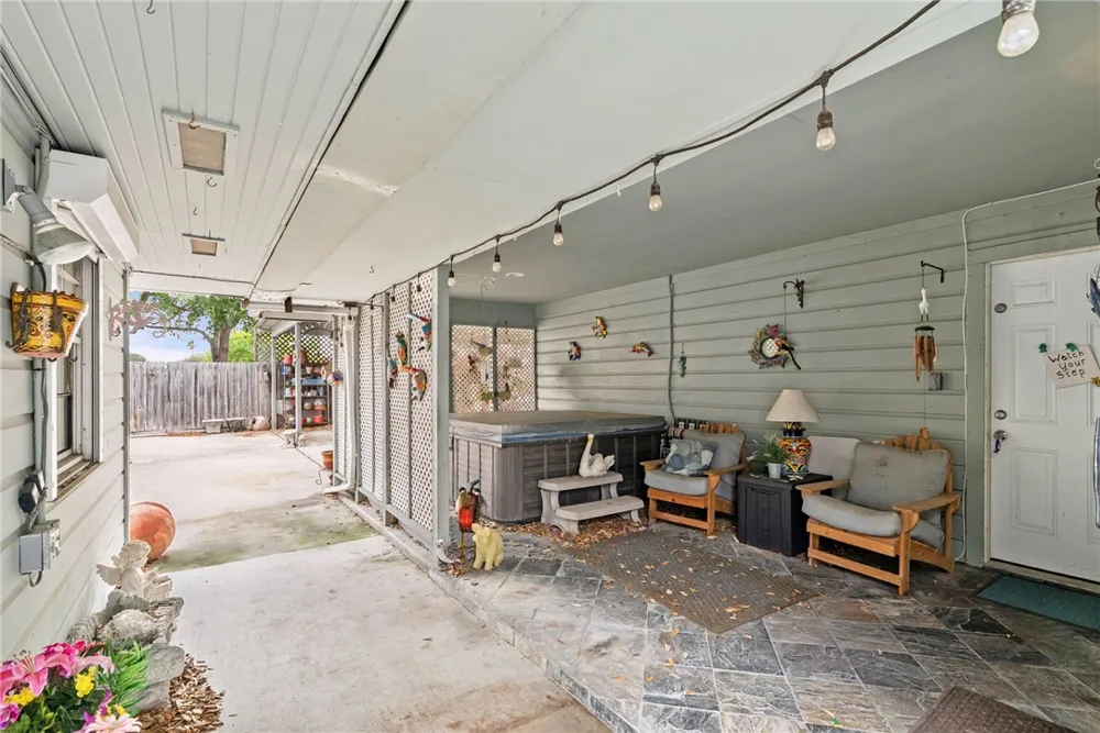 517 Catalina Place Corpus Christi, TX 78411